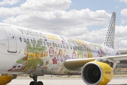 Vueling by Custo